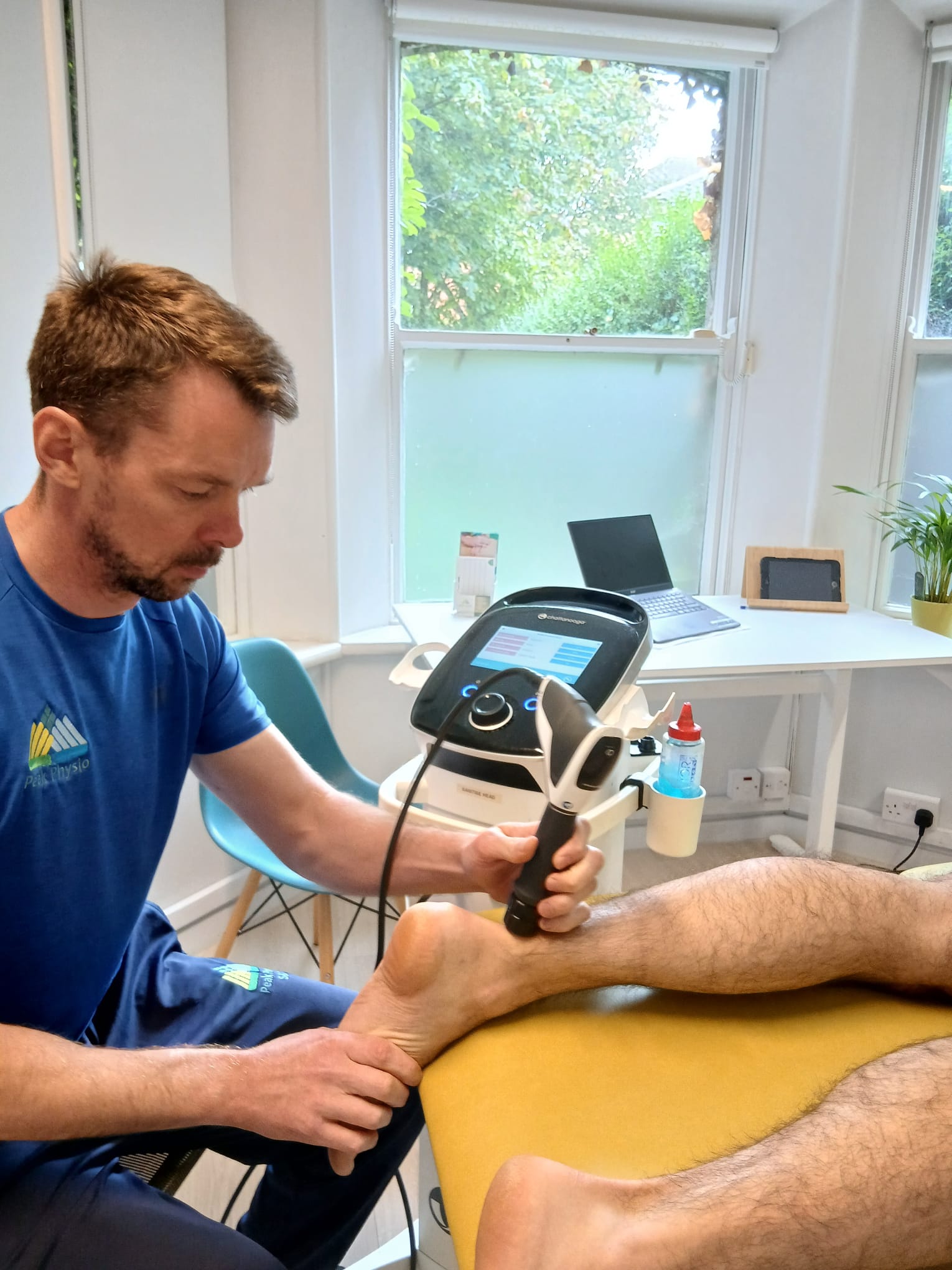 Shockwave therapy treatment for Achilles pain at Peak Physio